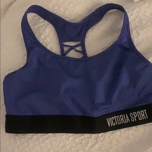Victoria secret sports bra size medium